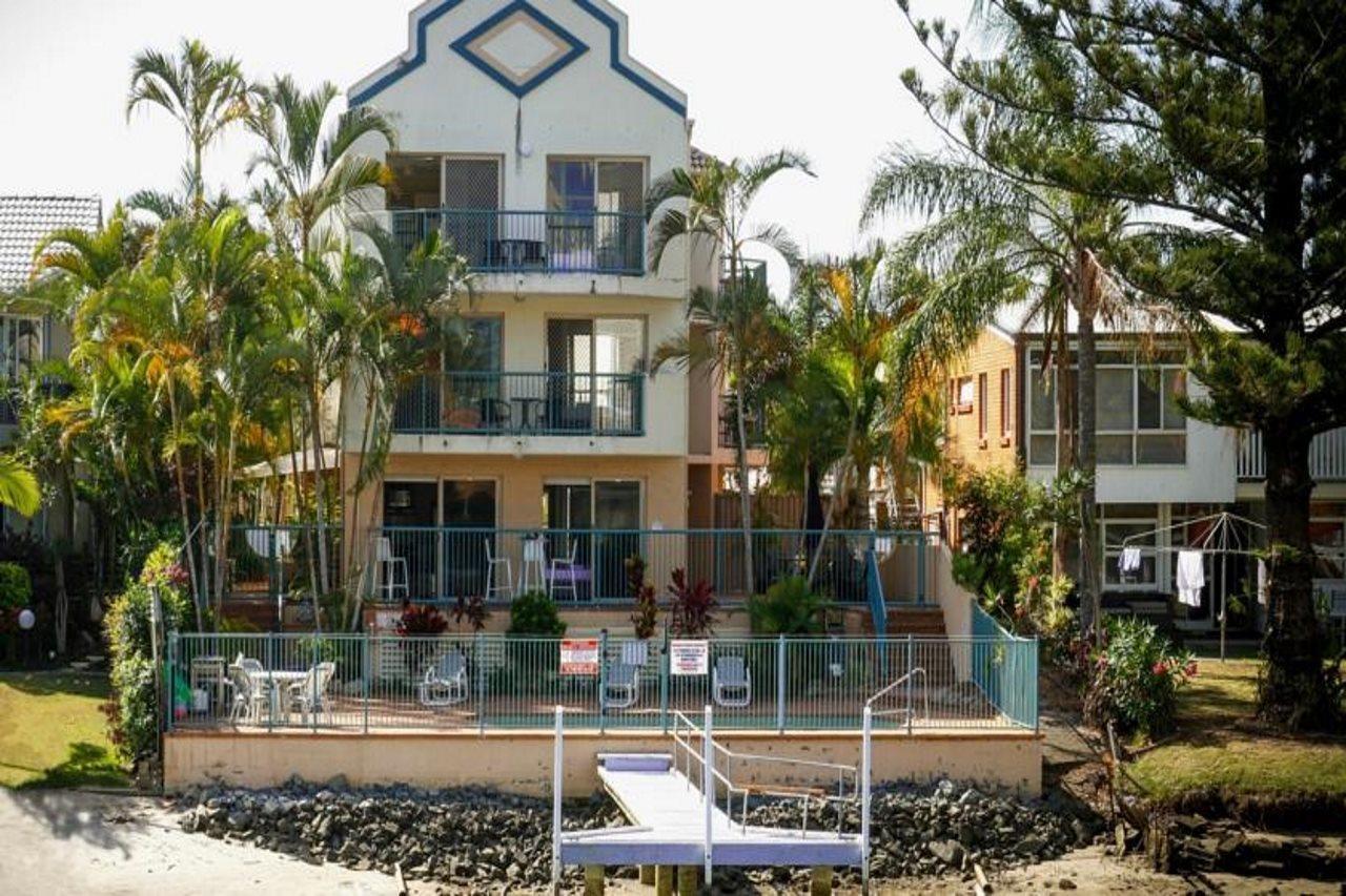Surfers Riverside Gold Coast Exterior photo