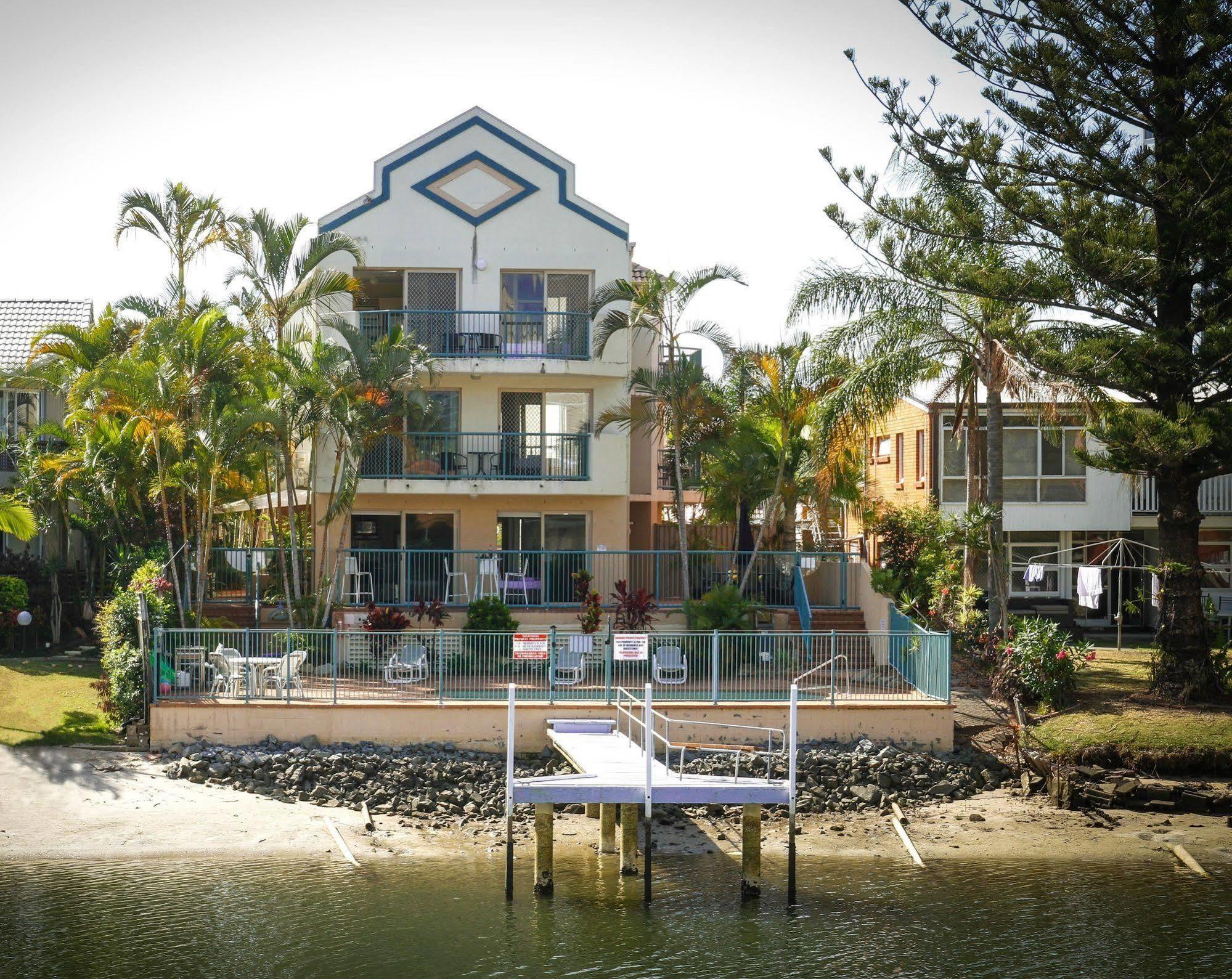 Surfers Riverside Gold Coast Exterior photo